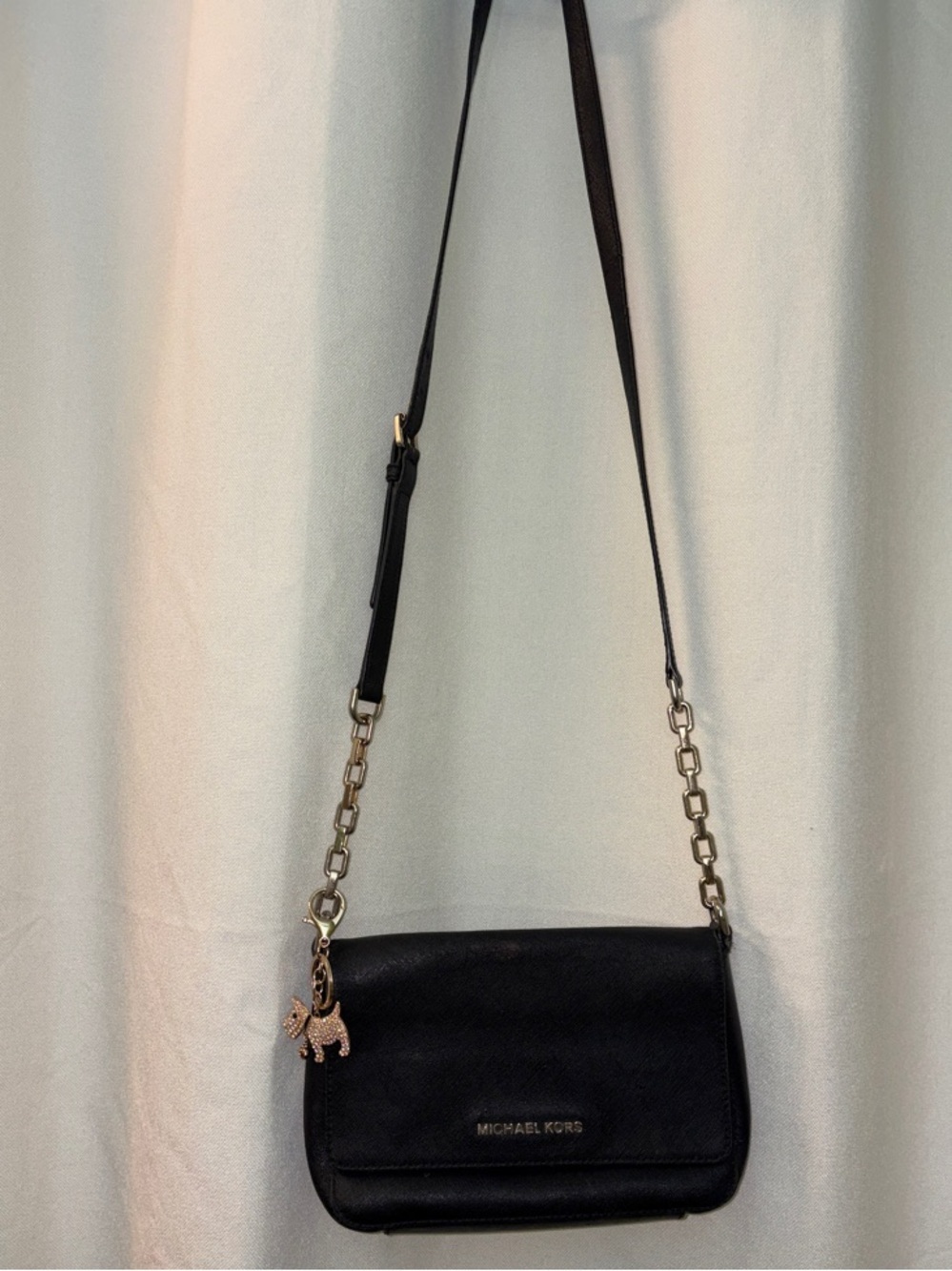 đź‘› Michael Kors Black Crossbody with Gold Hardwaređź‘› - Picture 11 of 13